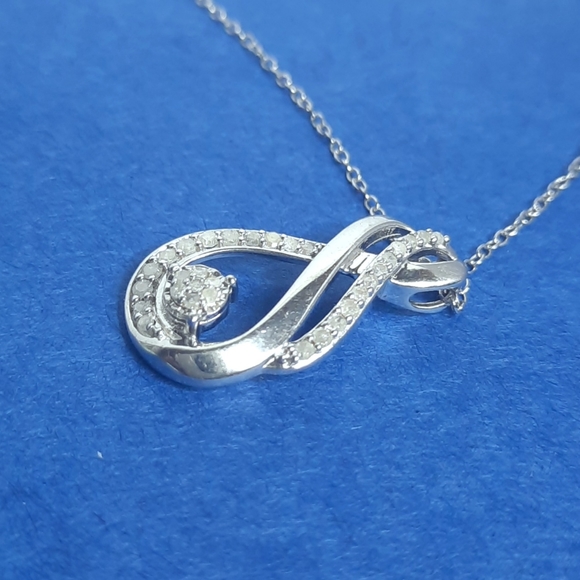 Diamond drop Silver Necklace 18" - Picture 5 of 9